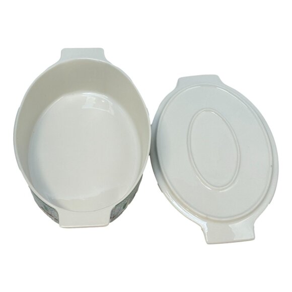 Graces Bake Shop JOY Oven Safe Oval Casserole Lidded Baker Christmas Village - Picture 3 of 12